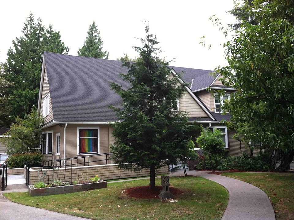 2nd image of 5825 16th Ave NE
