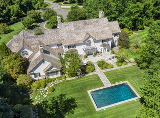 10 Stoneleigh Manor Ln, Purchase, NY 10577