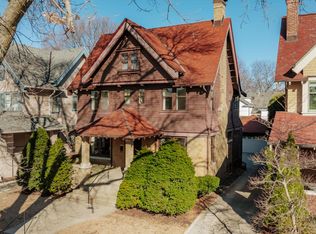 3028 N Hackett Ave, Milwaukee, WI 53211