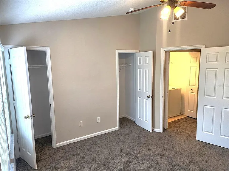 902 Vineland Pl — Photo 12