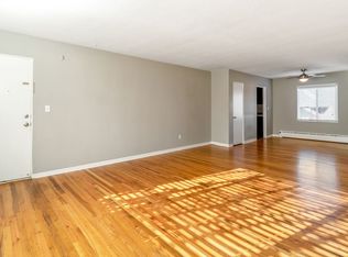 295 3rd St #D627AE0A8, Lake Oswego, OR 97034