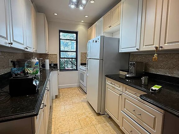 5th image of 172 E 91st St APT 2A