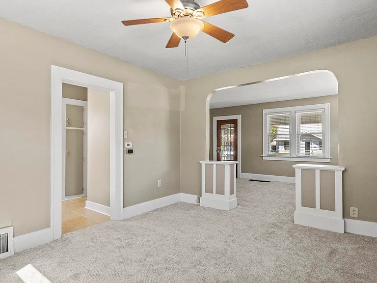 828 Forest Ave — Photo 13