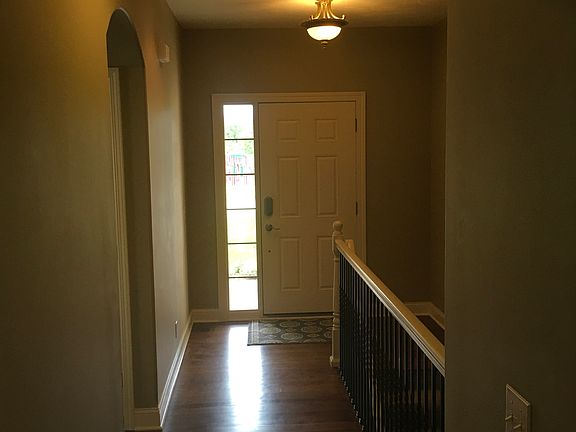 3rd image of 19716 Chandler St