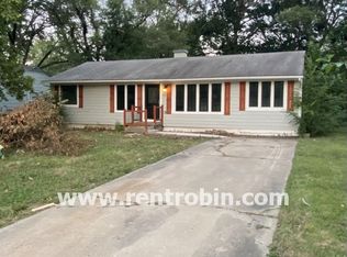 7403 E 111th Ter, Kansas City, MO 64134
