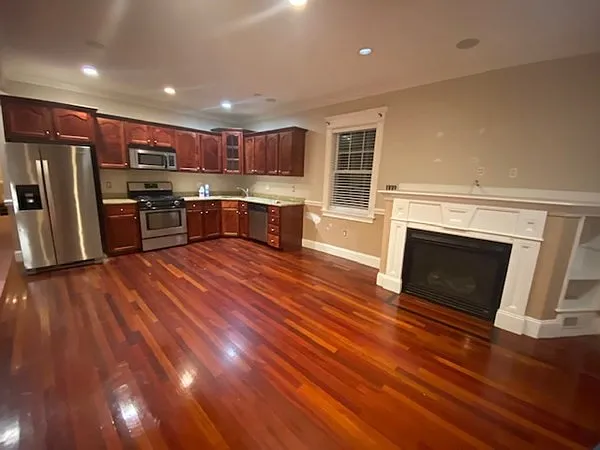 4619 Washington St #1 — Photo 2