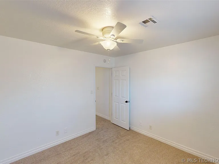 3316 Eagle Ct — Photo 13