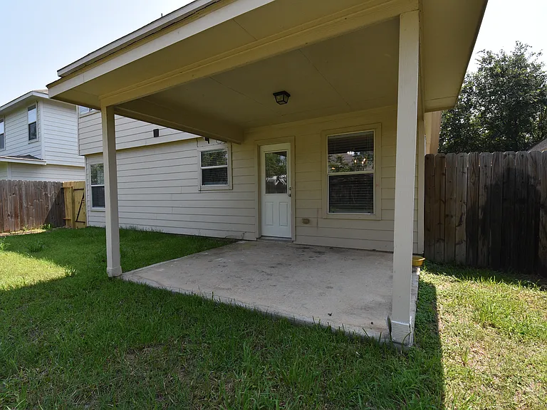21603 Falvel Lake Dr — Photo 47