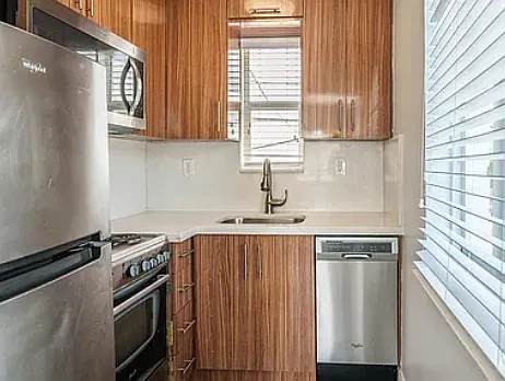 7500 NE 6th Ct #15 — Photo 8