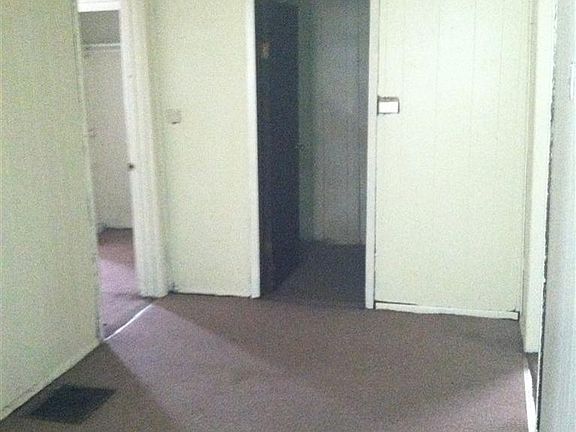 5th image of 3824 Merrimac Ave