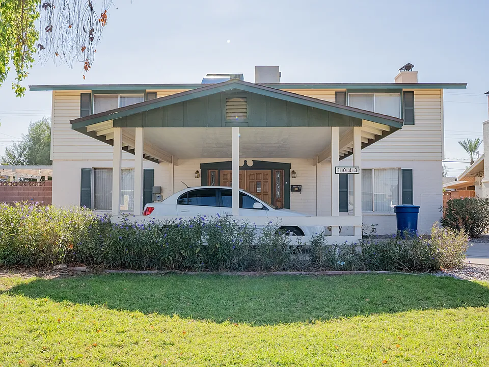 1043 E Loma Vista Dr #1