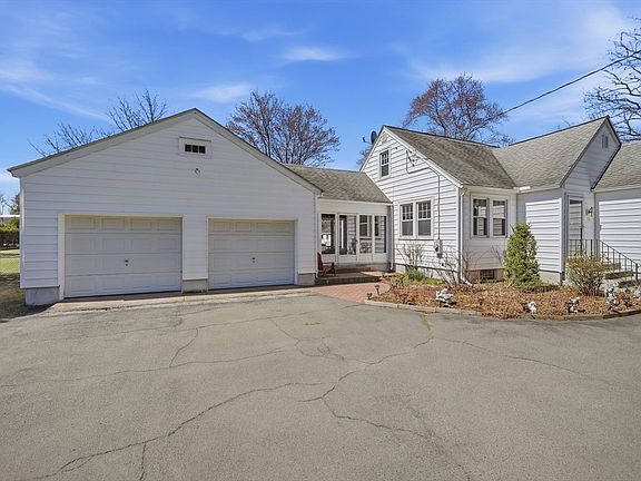 5th image of 182 Lockhouse Rd
