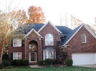 12206 Farnborough Rd, Huntersville, NC 28078