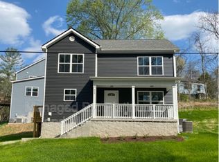 909 Woody Hills Dr, Clarksville, TN 37040