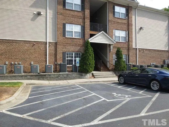 2610 Oldgate Dr APT 107, Raleigh, NC 27604