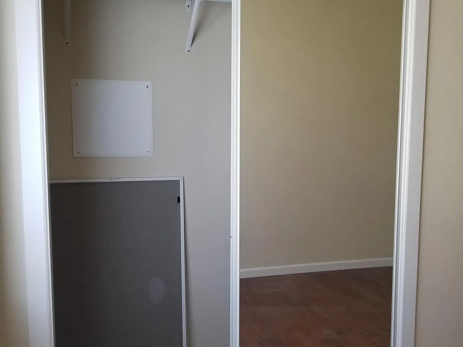 3 bed, 2000 sqft, $3,495 — Photo 3