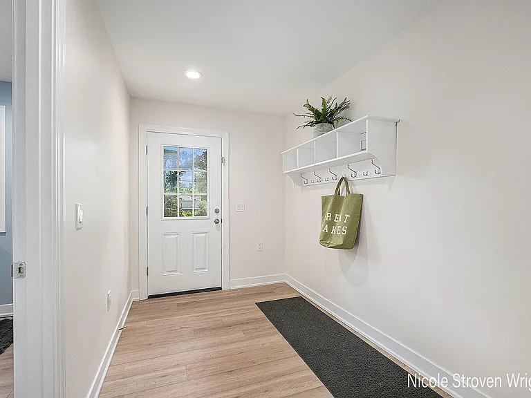 2125 Englewood Dr SE — Photo 9