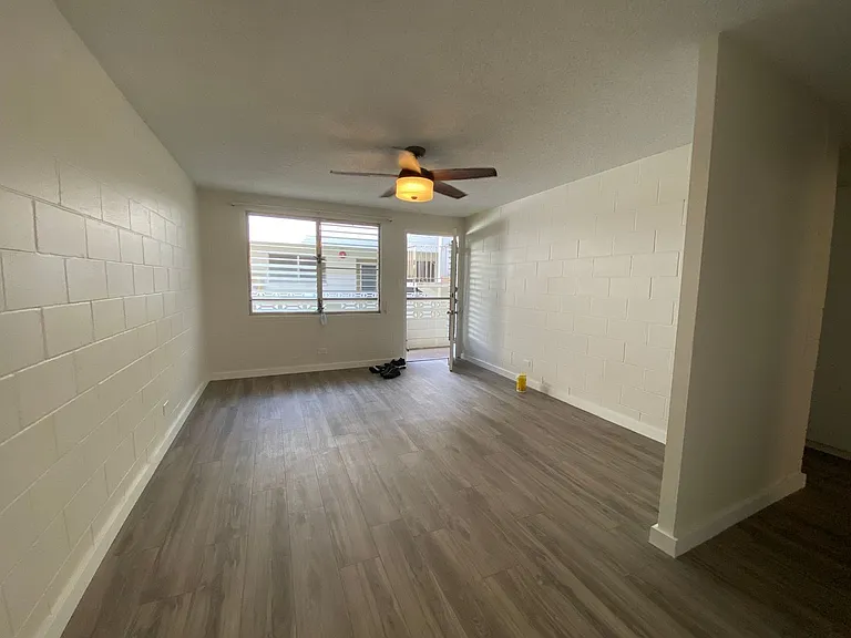 1335 Wilder Ave #207 — Photo 1