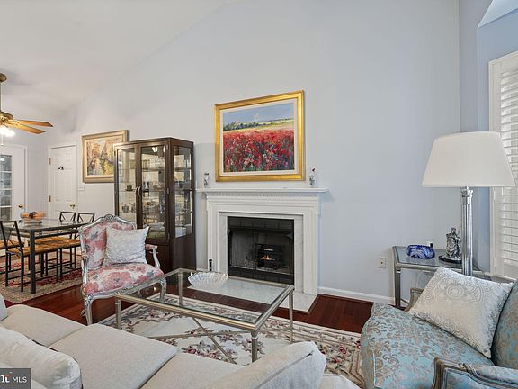 5th image of 19 Amelia Ct