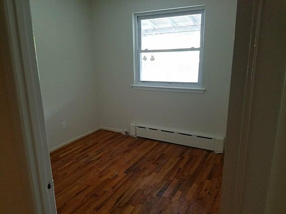 3rd image of 2258 Steinway St Fl 2