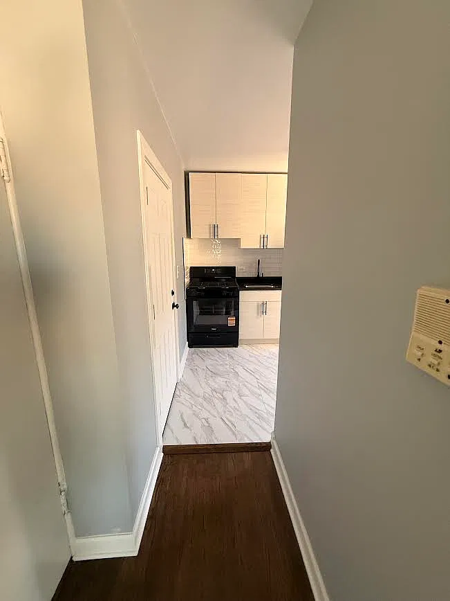 Studio, $1,400 — Photo 4