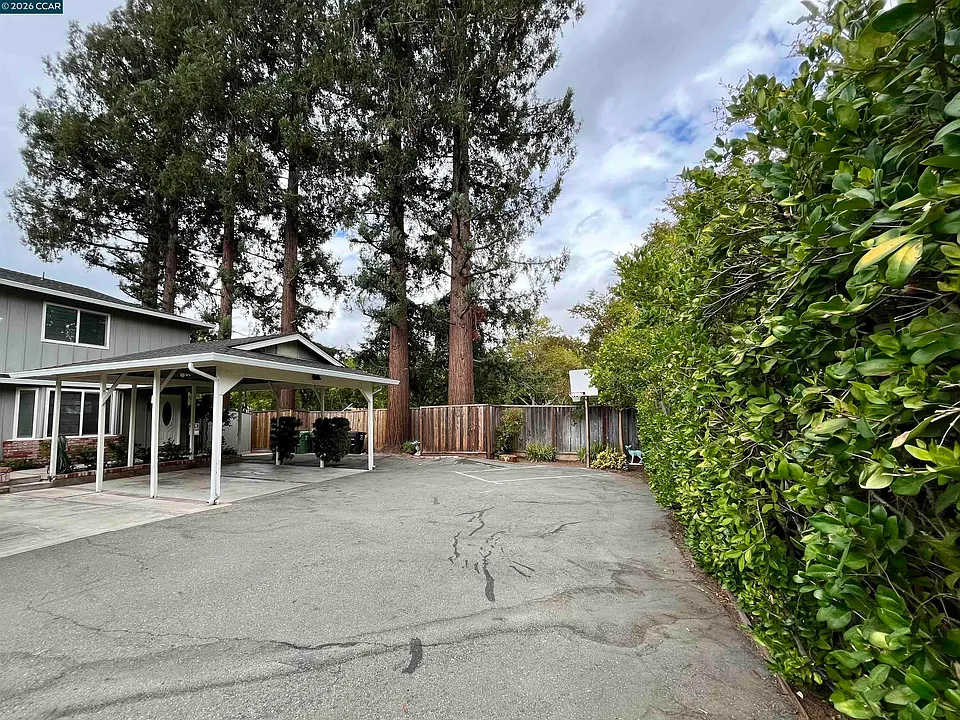 218 El Dorado Ave
