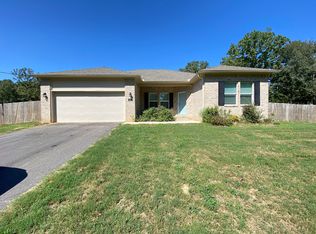 213 Round Mountain Rd, El Paso, AR 72045