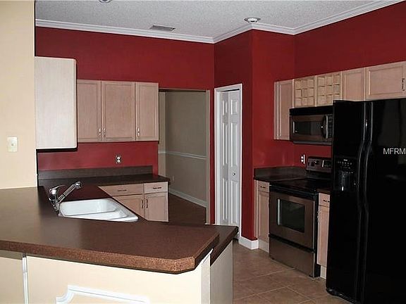 5th image of 523 Laurenburg Ln