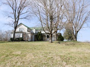 1040 Eljie Rd, Cumberland Furnace, TN 37051