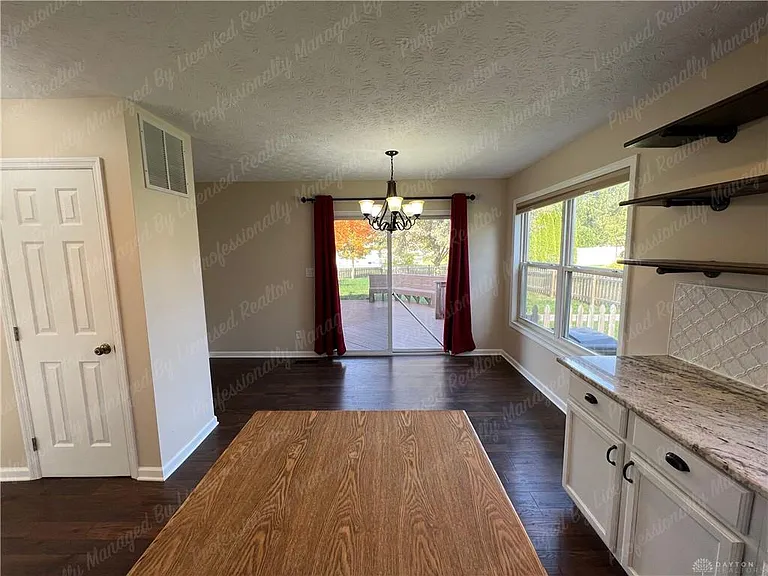 1131 Windsong Trl — Photo 15