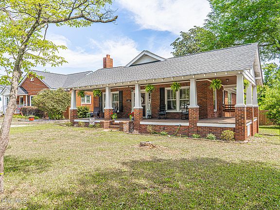 2nd image of 304 Minturn Avenue