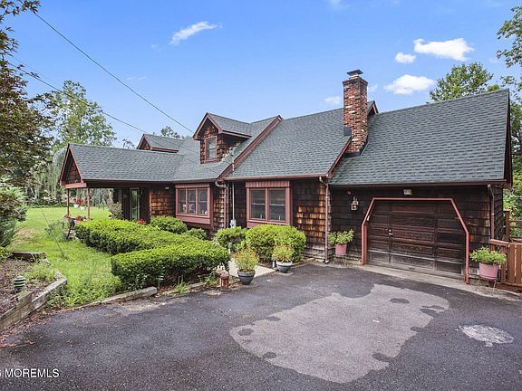 2nd image of 30 S Lakeview Drive