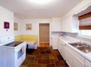 2591 Wexford Rd, Columbus, OH 43221