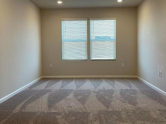 5th image of 1064 Sugarwood St