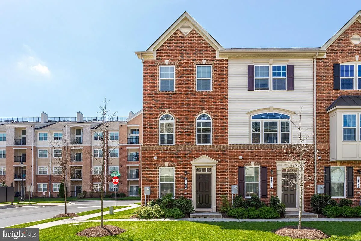 4 bed, 3.5 bath, 1280 sqft, $3,400 — Photo 1