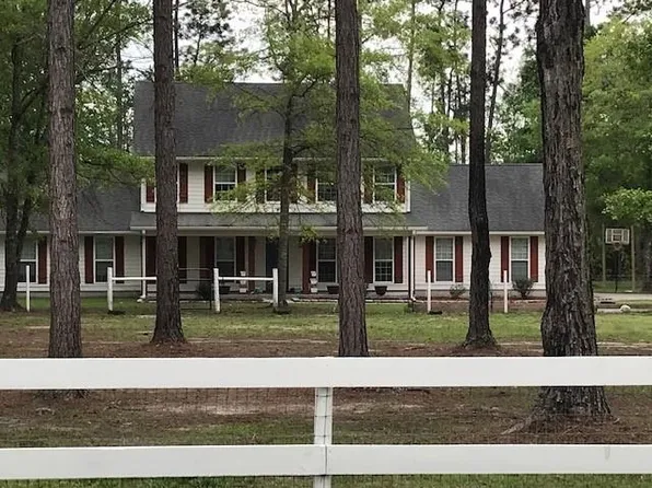 291 Walton Way Dr, Nashville, GA 31639