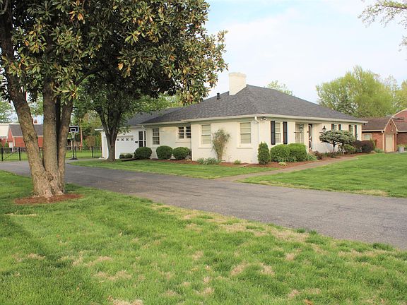 3rd image of 3001 Eleanor Ave