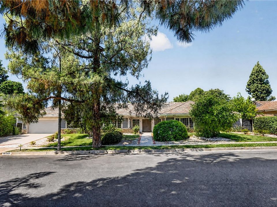 1st image of 10749 Melvin Ave