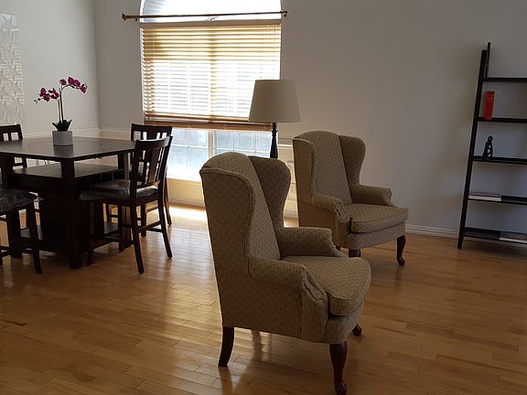 3rd image of 2416 Knollwood Ct