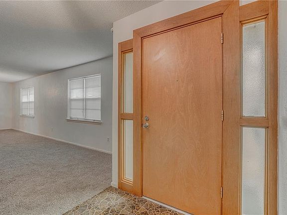 3rd image of 3000 Faye Dr