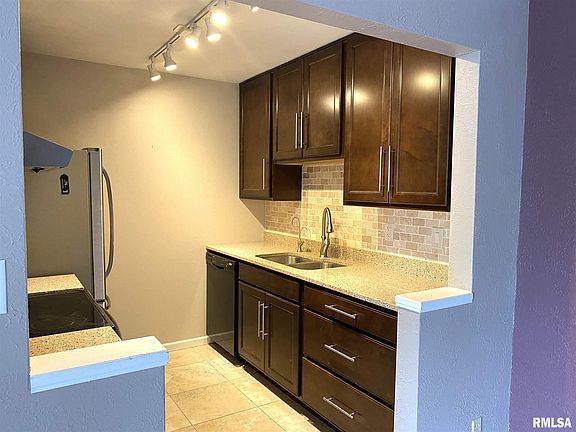 4th image of 2701 W Willowlake Dr APT 84