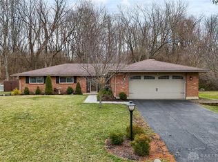 6330 Millbank Dr, Dayton, OH 45459