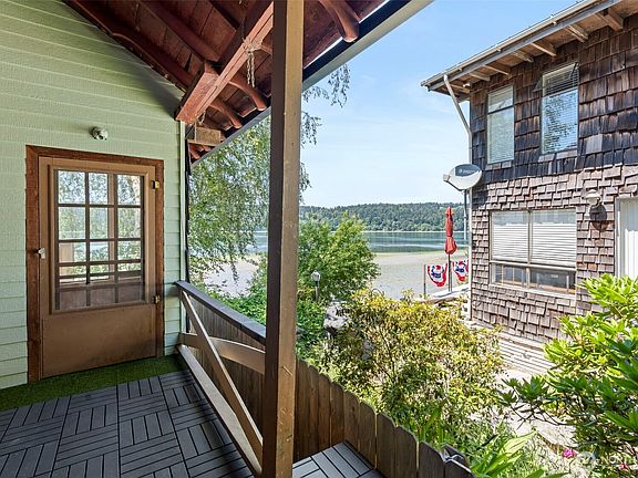 2nd image of 28243 Manzanita Beach Road SW