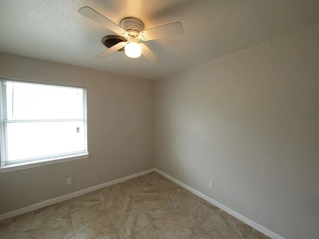 708 Jefferis Ave — Photo 11