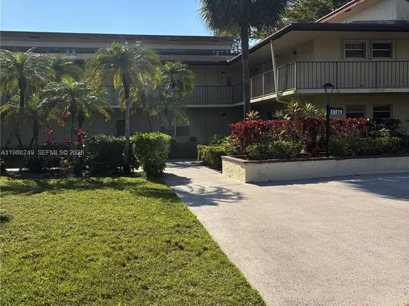 8791 Holly Ct APT 103, Tamarac, FL 33321