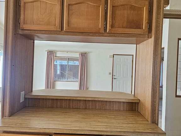 5th image of 13973 Apple Ln