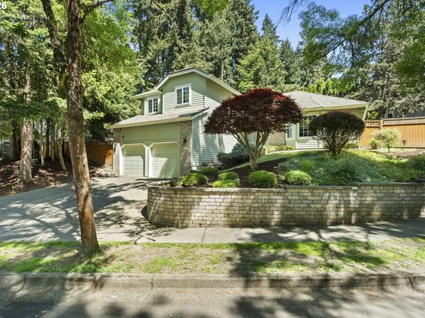 8020 SW Gearhart Dr, Beaverton, OR 97007