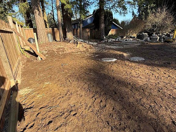 3rd image of 4616 198c St