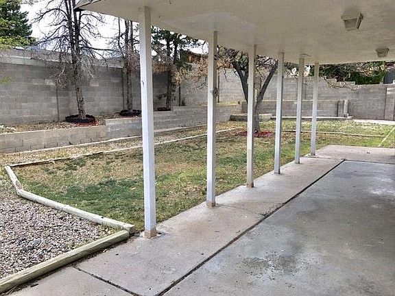 5th image of 3728 Valerie Pl NE