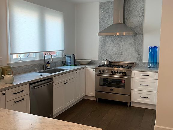 Bright Kitchen with Island